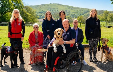 Gulfstream Aerospace team visiting Hounds for Heroes