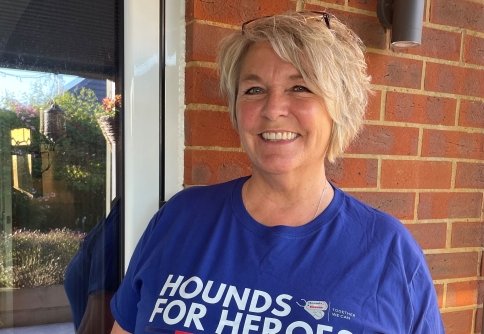 Volunteer Lorna 